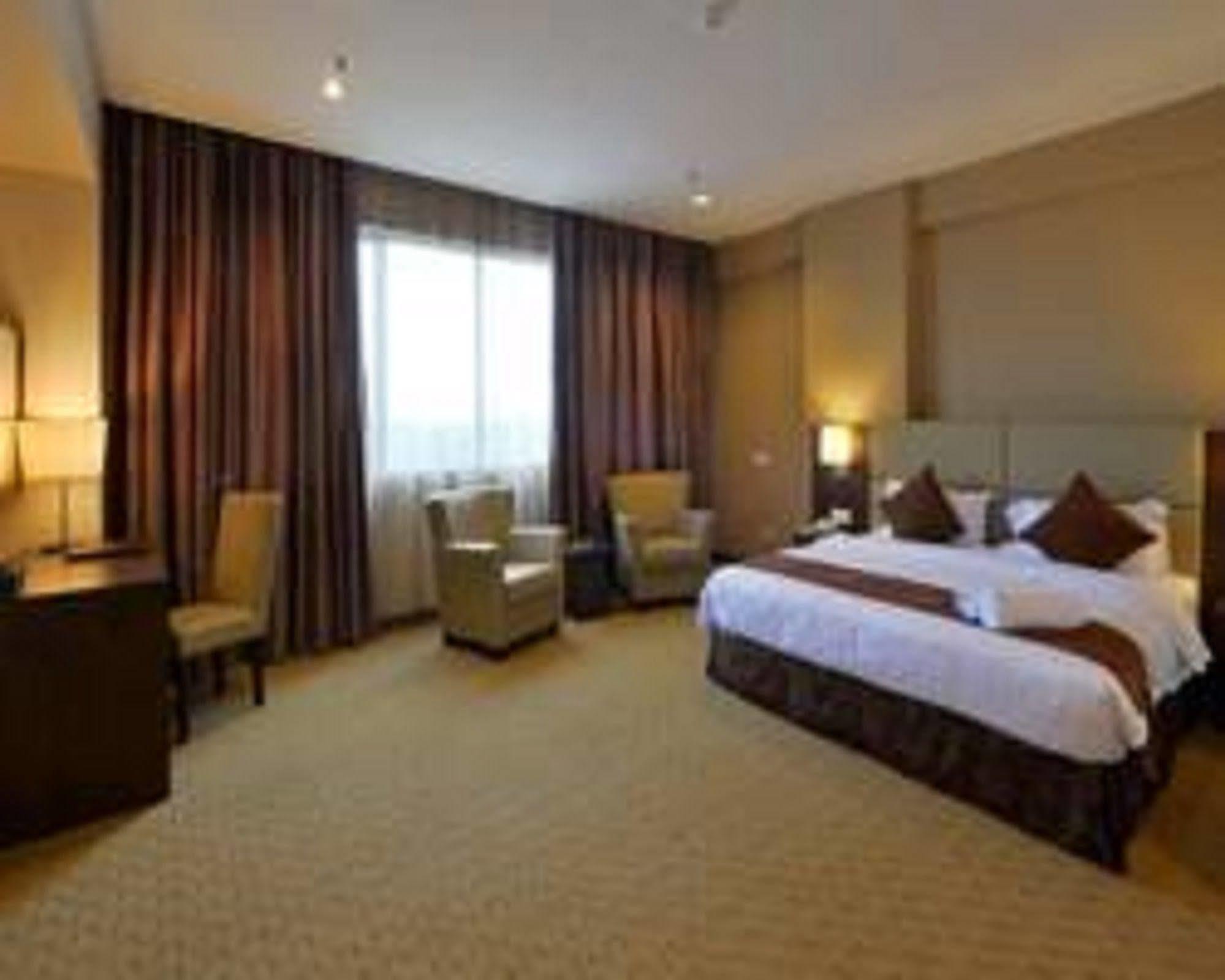 Lintas View Hotel Kota Kinabalu Exterior foto
